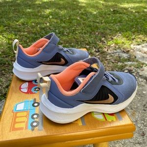 Nike flex runner. Toddler size 11c.
